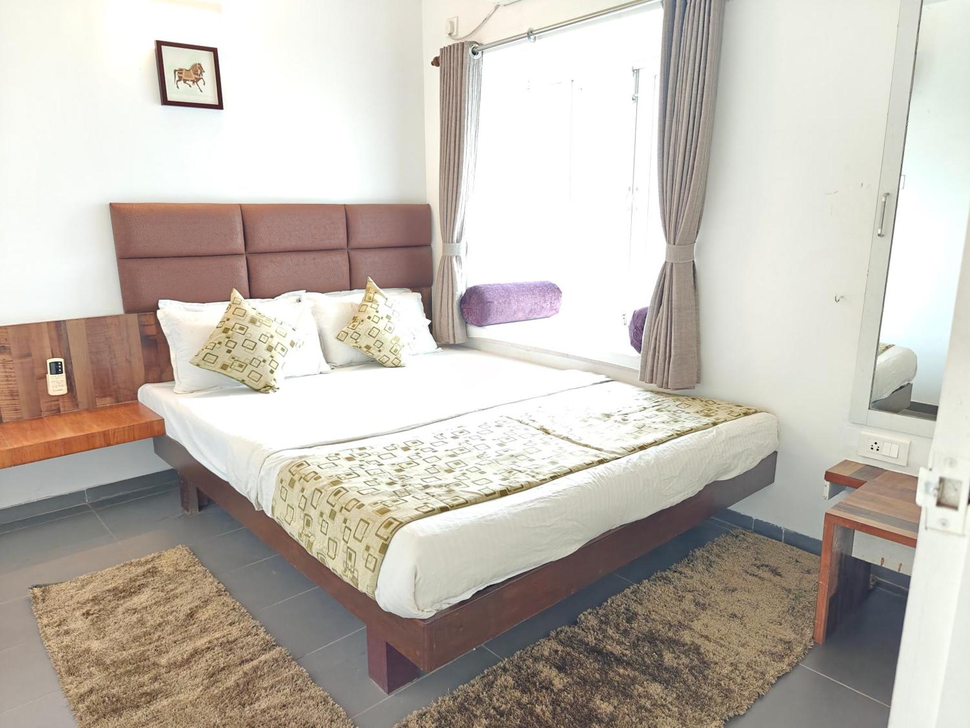 קולהאפור Chandralok Service Apartments מראה חיצוני תמונה