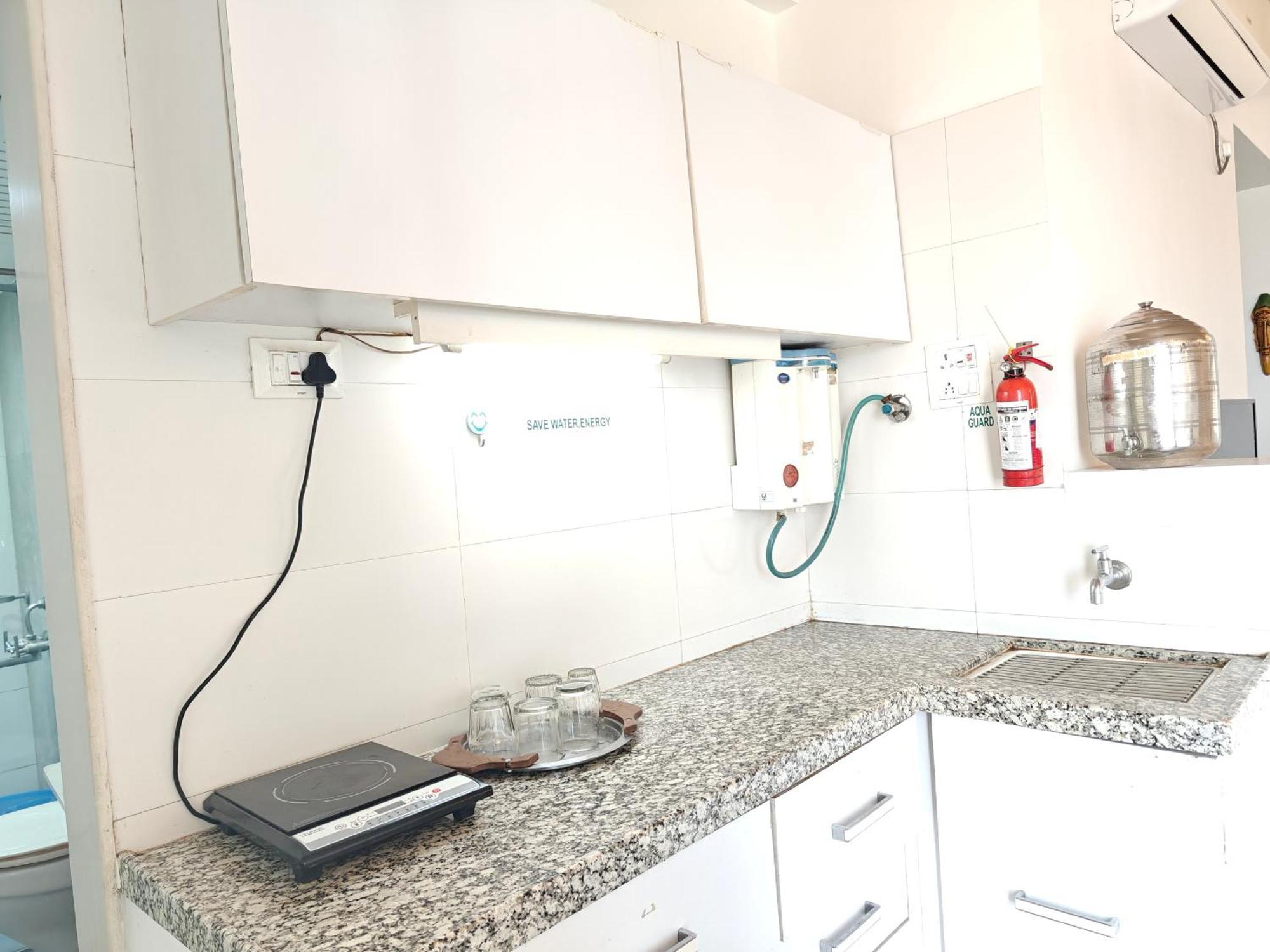 קולהאפור Chandralok Service Apartments מראה חיצוני תמונה