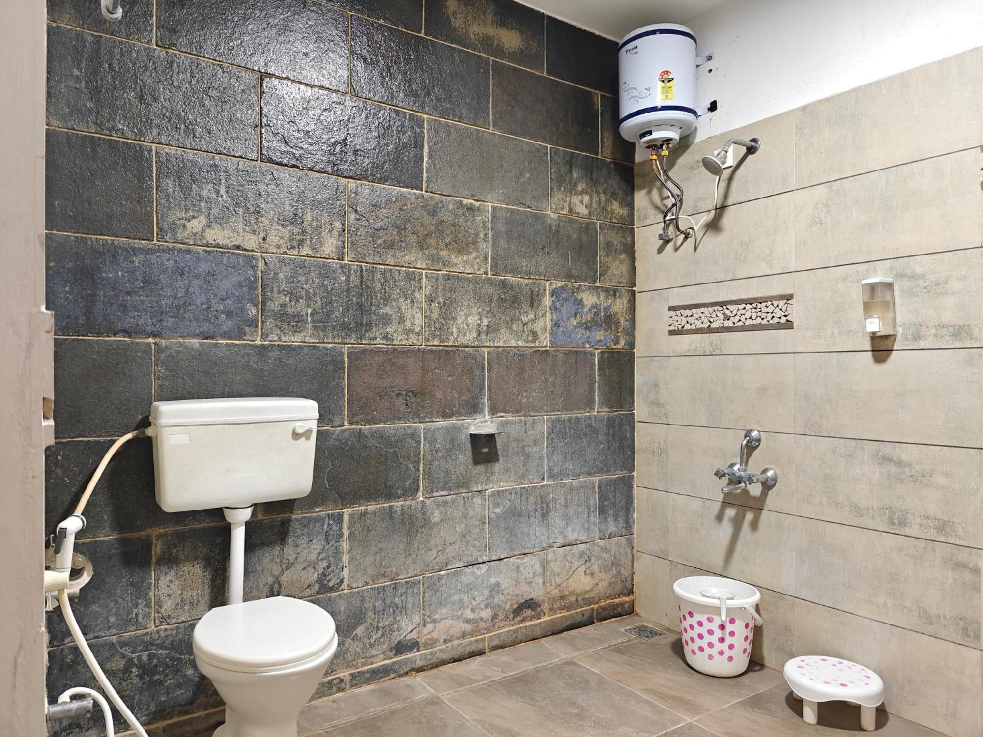 קולהאפור Chandralok Service Apartments מראה חיצוני תמונה