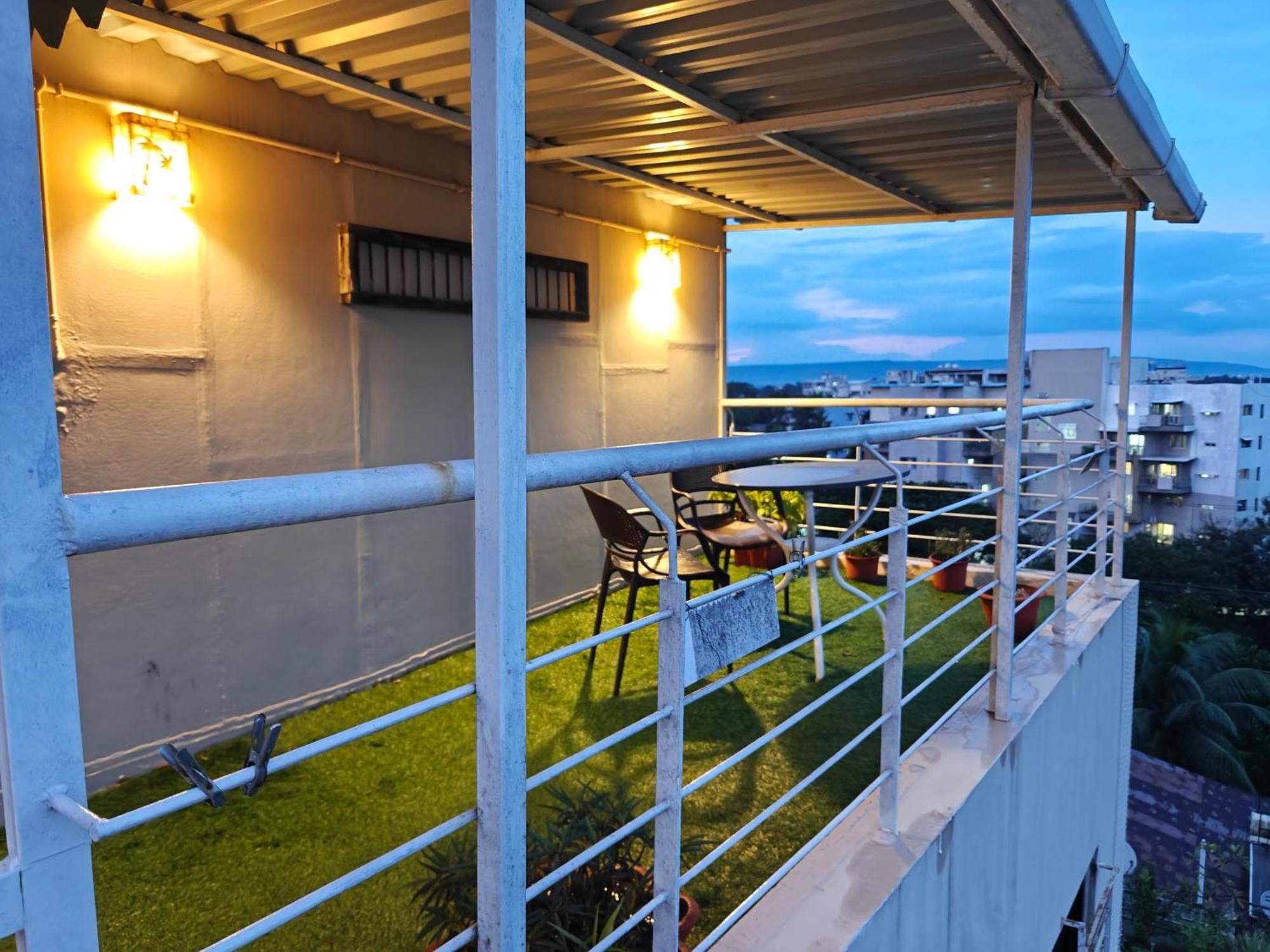 קולהאפור Chandralok Service Apartments מראה חיצוני תמונה