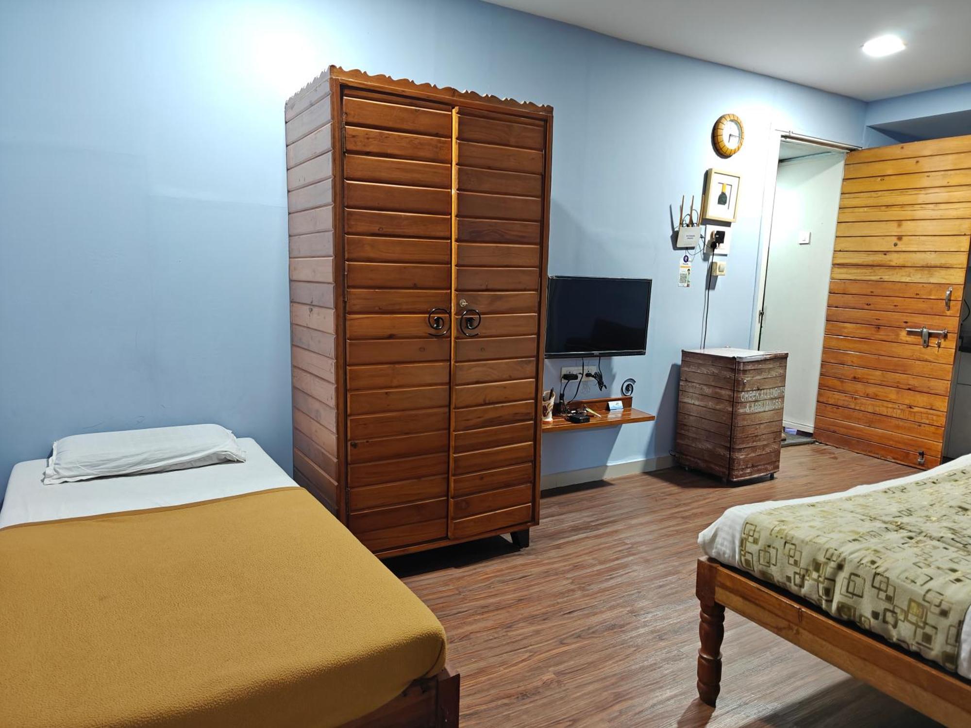 קולהאפור Chandralok Service Apartments מראה חיצוני תמונה